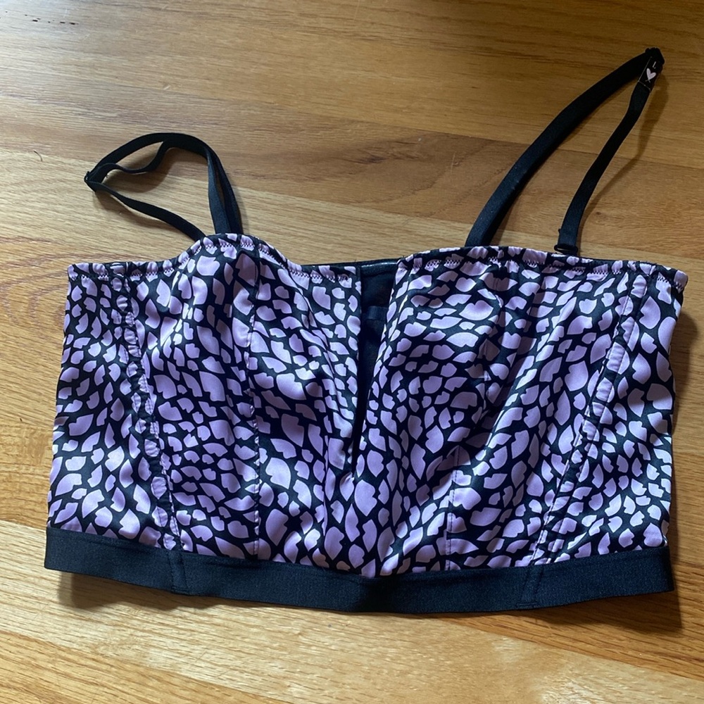 NWT Victoria Secret satin bralette. Size L.